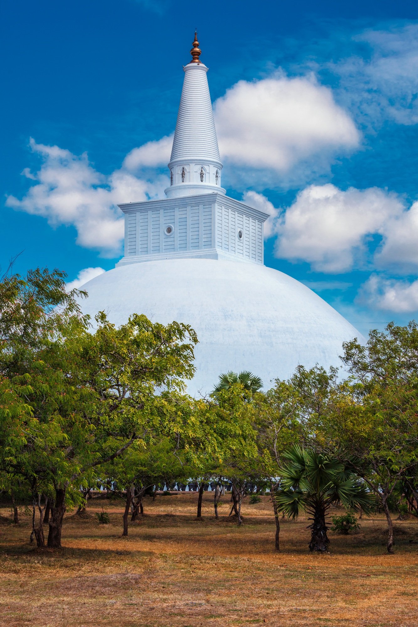 Ruwanweliseya Dagoba buddhist stupa tourist and pilgrimage site. Anuradhapura, Sri Lanka
